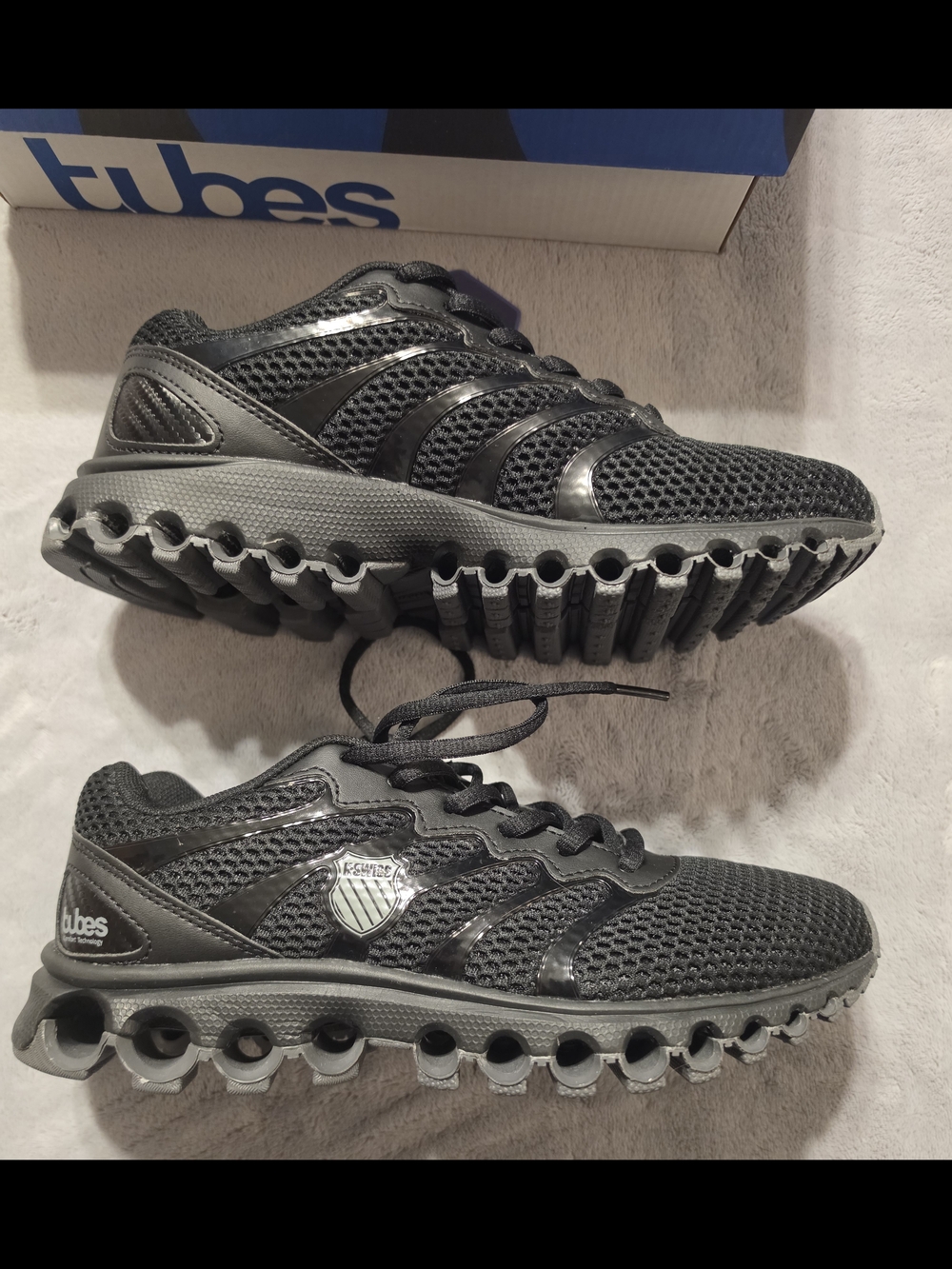 Women's Black Tubes Athletic Sneakers Kswiss